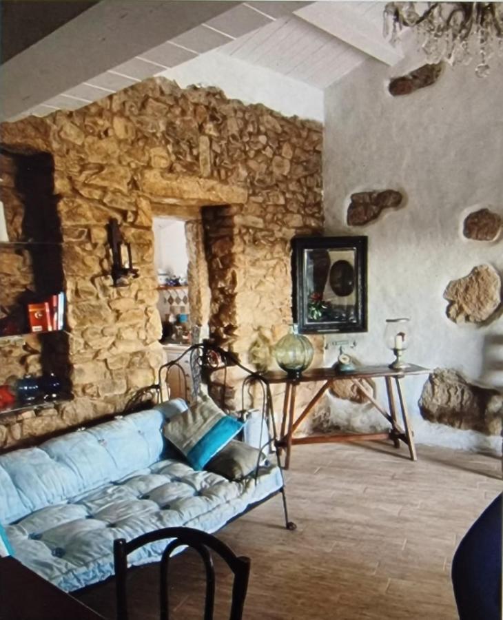 Rifugio Monte Pino Villa Telti Exterior photo