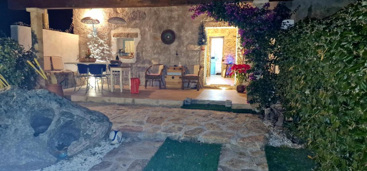 Rifugio Monte Pino Villa Telti Exterior photo